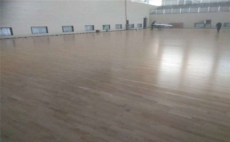 學校運動籃球地板怎么保養？